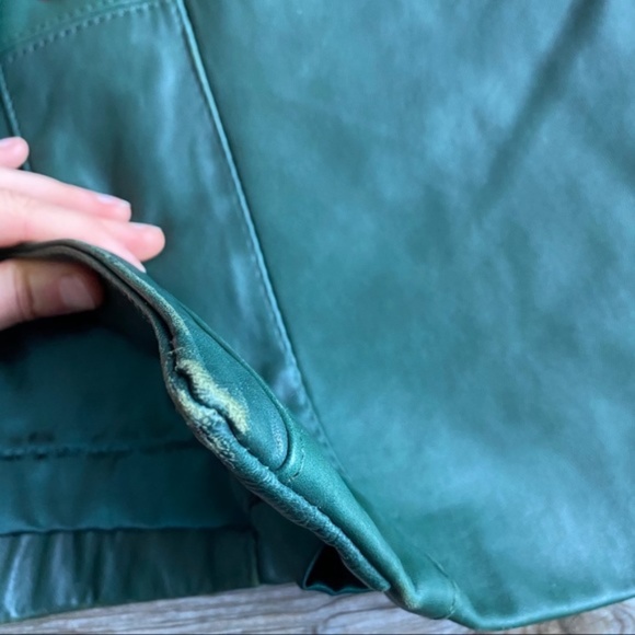 CAPRA | Vintage Long Green Leather Jacket - Picture 8 of 11